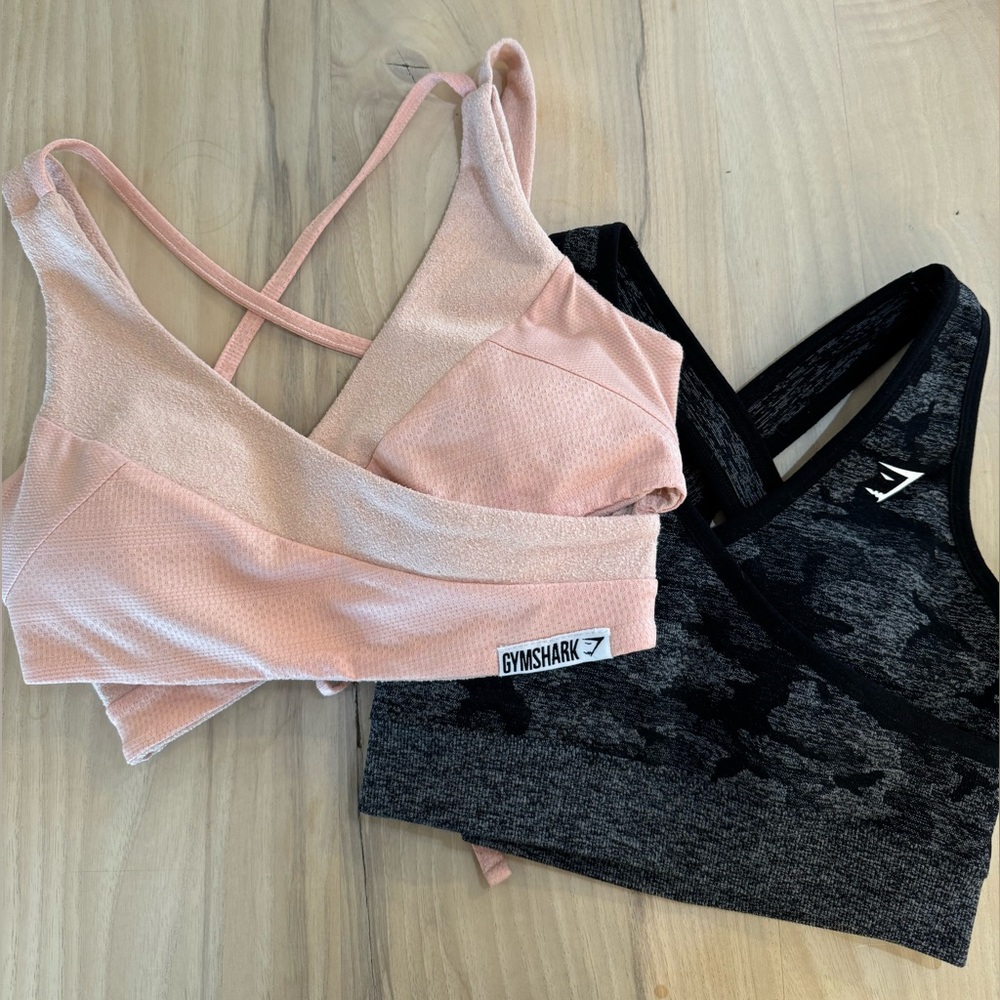 Gym shark sports bras size small